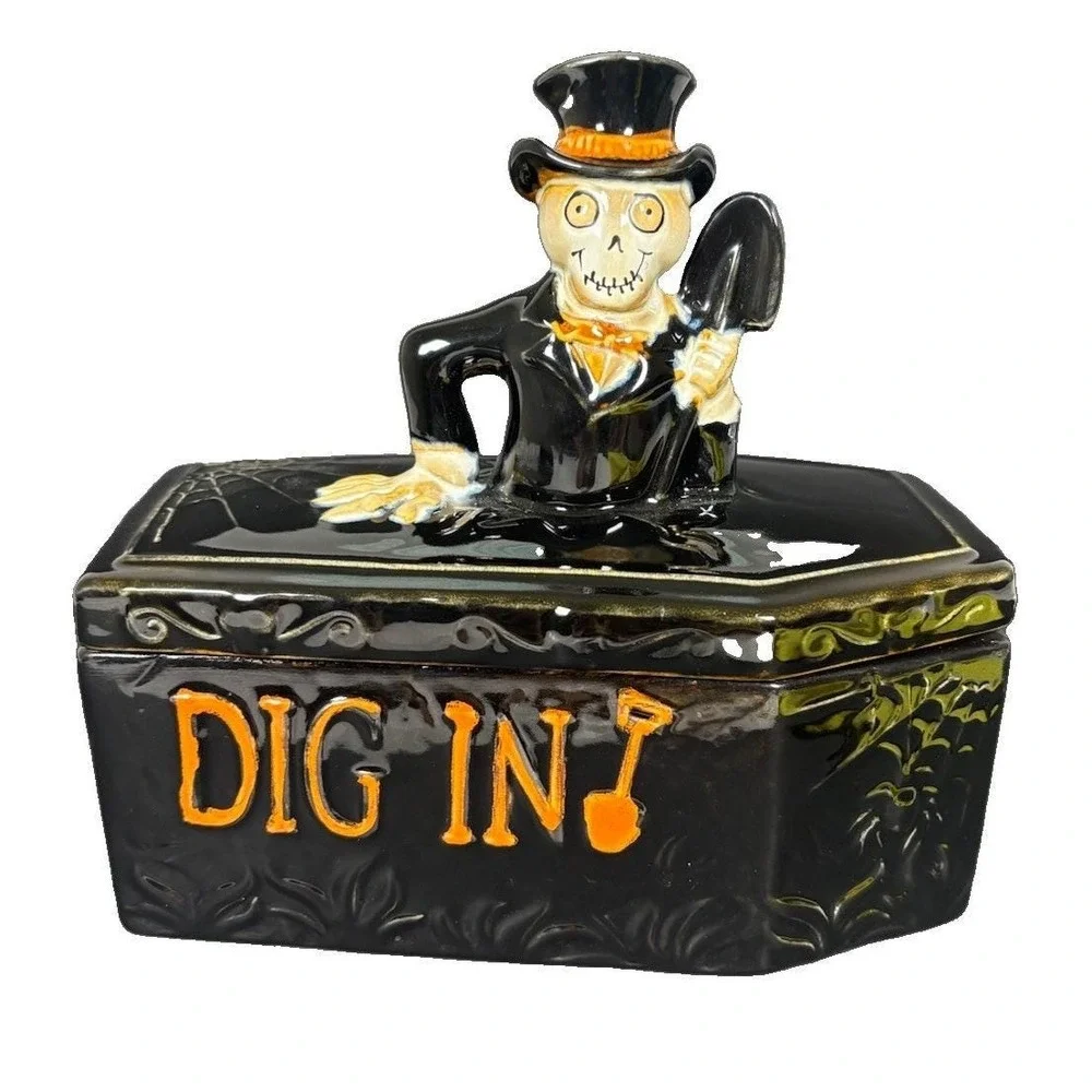 Yankee Candle Boney Bunch Dig In Coffin Candy Dish Halloween Retired 2014